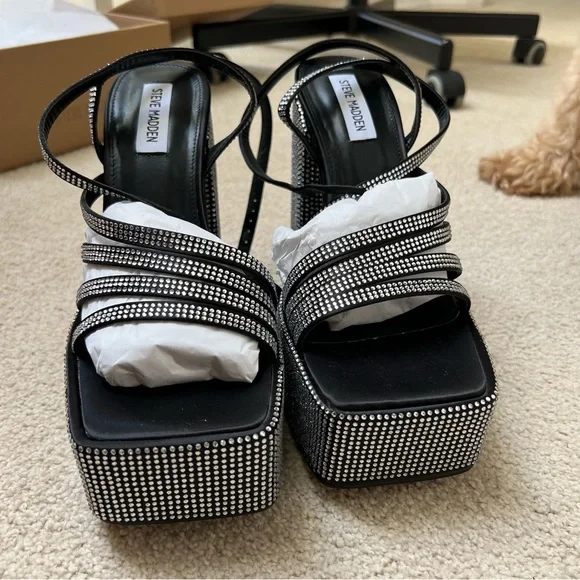 Steve Madden Cocktails platform sandals in rhinestones - Picture 4 of 7